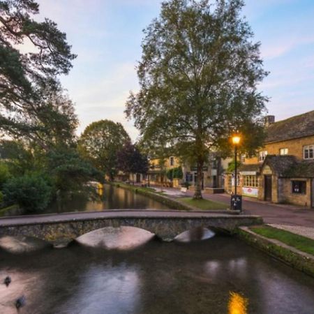 Mavis In The Cotswolds Hotel Bourton-on-the-Water Bagian luar foto