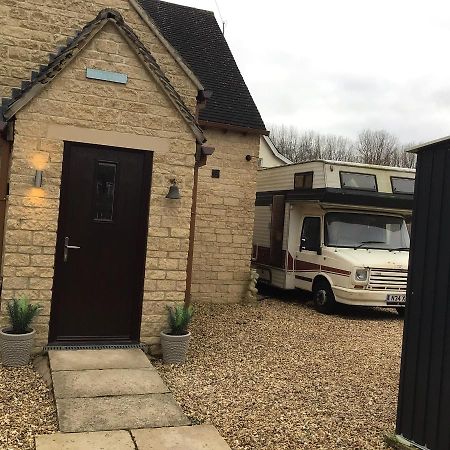 Mavis In The Cotswolds Hotel Bourton-on-the-Water Bagian luar foto